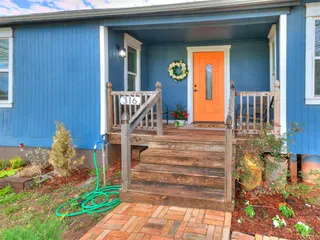 Sold home at 316 N Dogwood Street