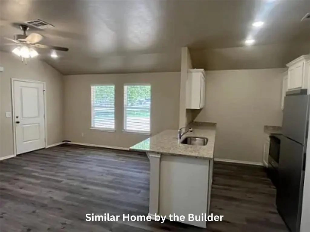 Photo 3 — 1408 NW Columbia Avenue 1 & 2, Lawton, OK 73501