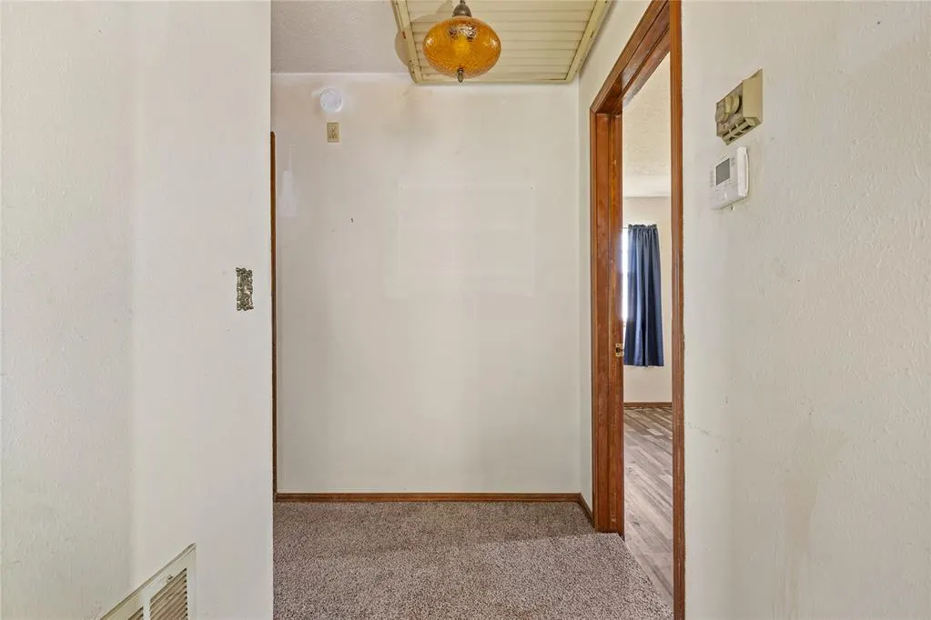 Photo 24 — 2024 E Robberts Avenue, Kingfisher, OK 73750