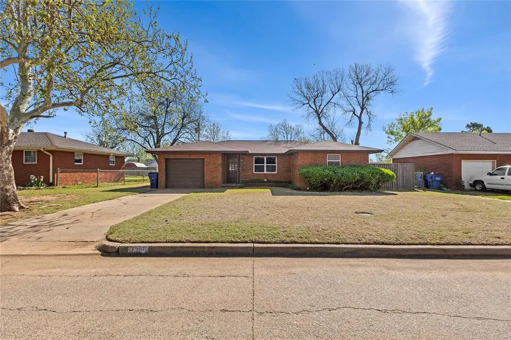 Front exterior — 1319 S 11th Street, Kingfisher, OK 73750