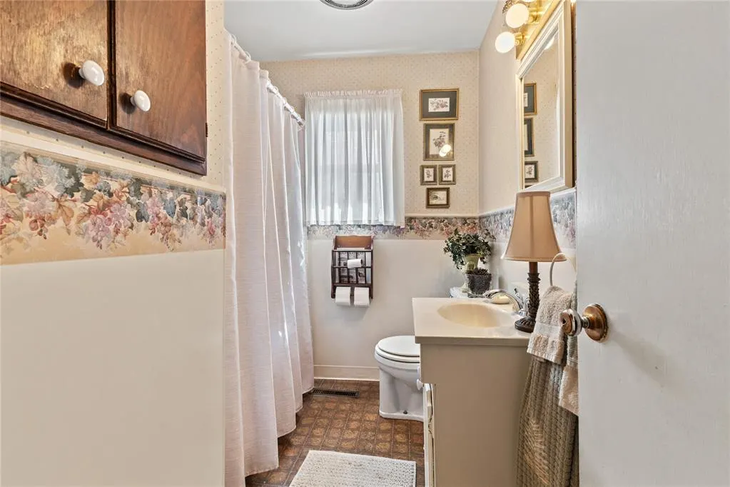 Photo 13 — 1319 S 11th Street, Kingfisher, OK 73750