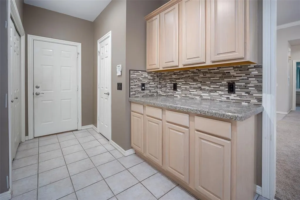 Photo 3 — 12500 Saint Andrews Drive 20, Oklahoma City, OK 73120
