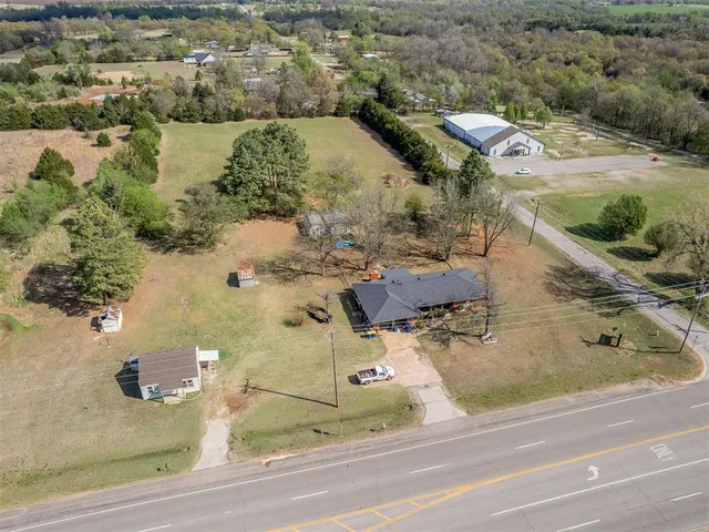 Photo 5 — 16995 NE 23rd Street, Choctaw, OK 73020