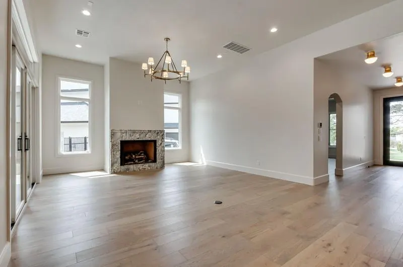 Photo 6 — 12100 Grand Cedar Lane, Oklahoma City, OK 73131