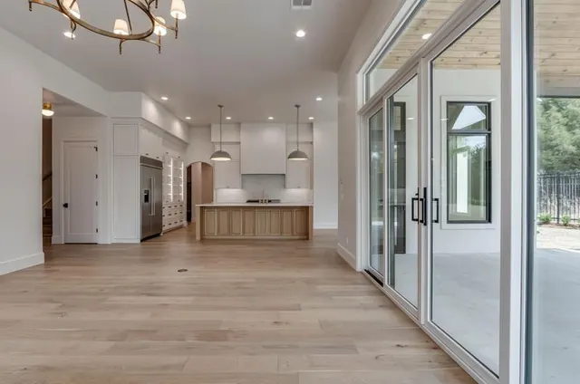 Photo 7 — 12100 Grand Cedar Lane, Oklahoma City, OK 73131