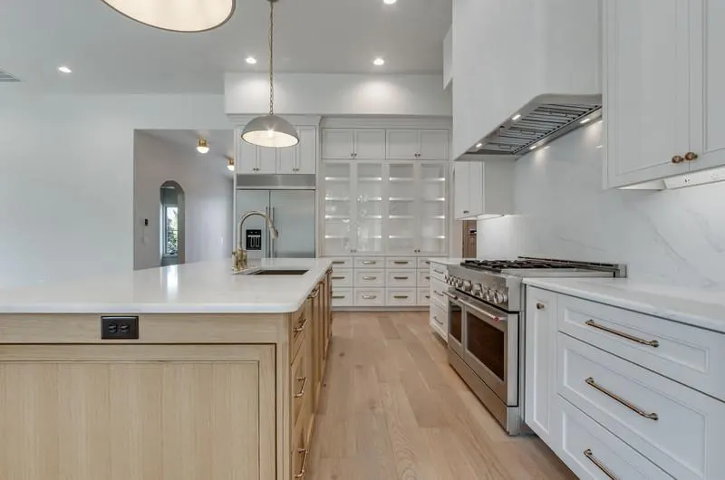 Photo 8 — 12100 Grand Cedar Lane, Oklahoma City, OK 73131