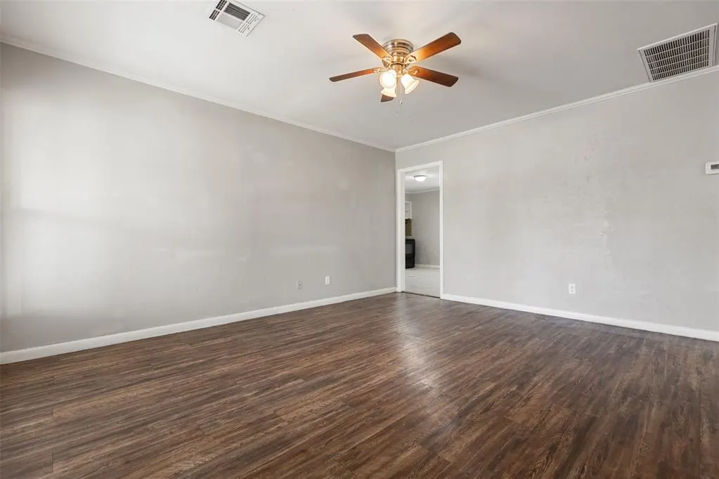 Photo 11 — 1221 NW 83rd Street, Oklahoma City, OK 73114