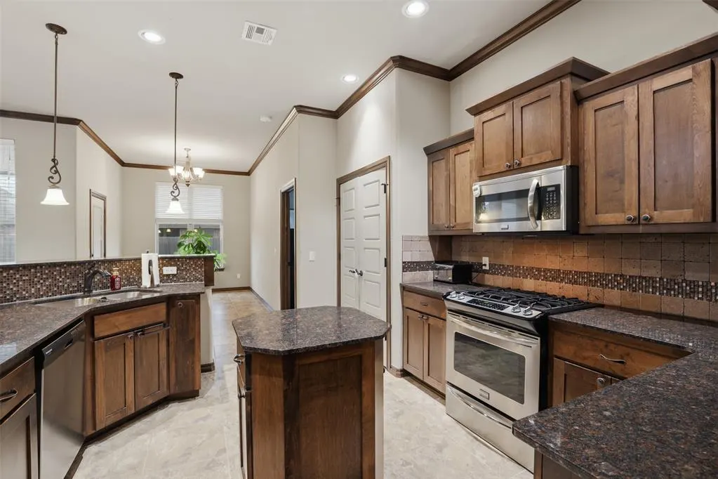Photo 14 — 4816 SW 127th Street, Oklahoma City, OK 73173