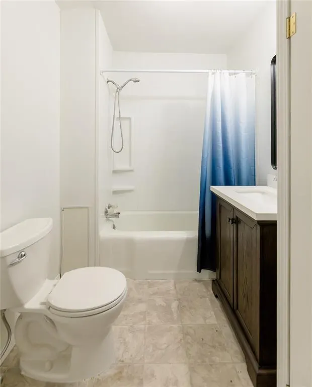 Photo 11 — 323 S Phillips Avenue, Leedey, OK 73654