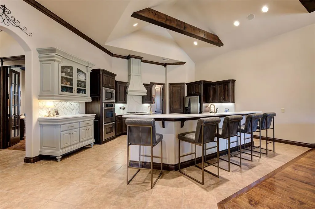 Photo 11 — 10608 Berrywood Drive, Oklahoma City, OK 73151
