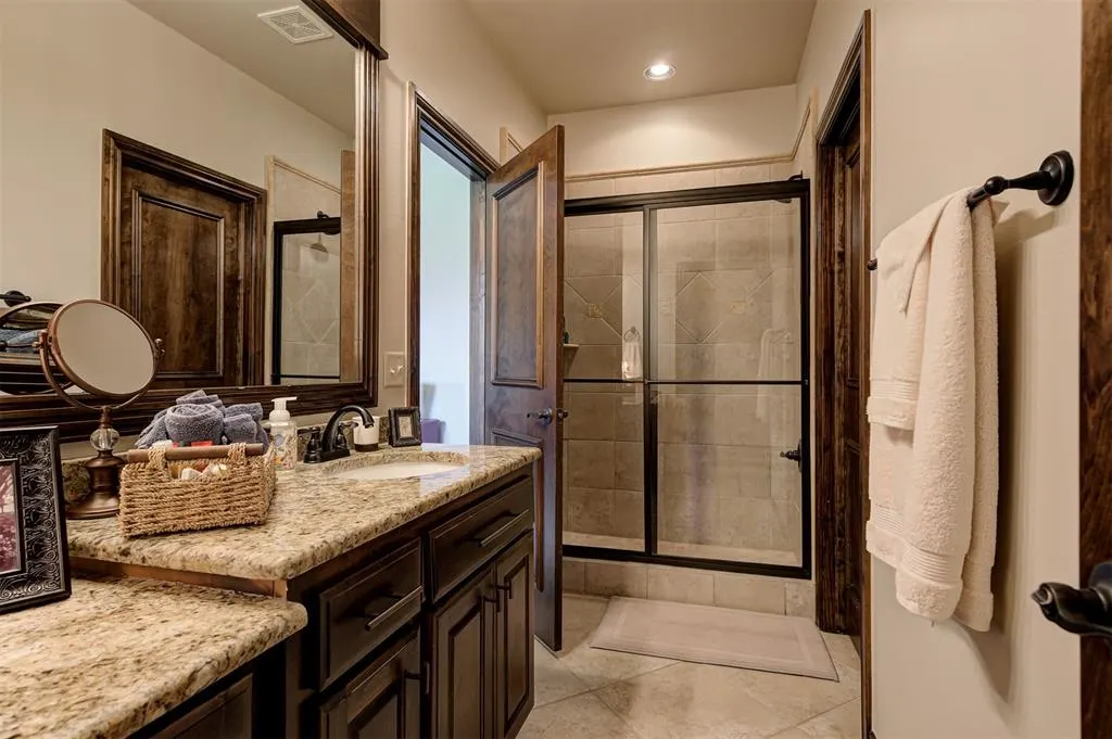 Photo 32 — 10608 Berrywood Drive, Oklahoma City, OK 73151