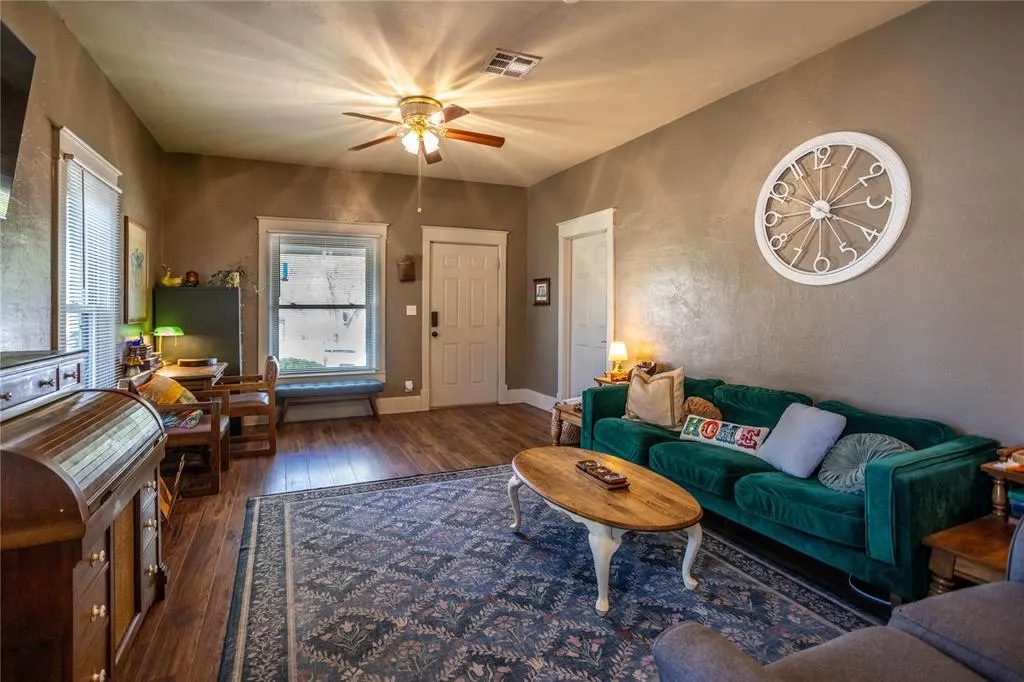 Photo 4 — 415 N 5th Street, Weatherford, OK 73096