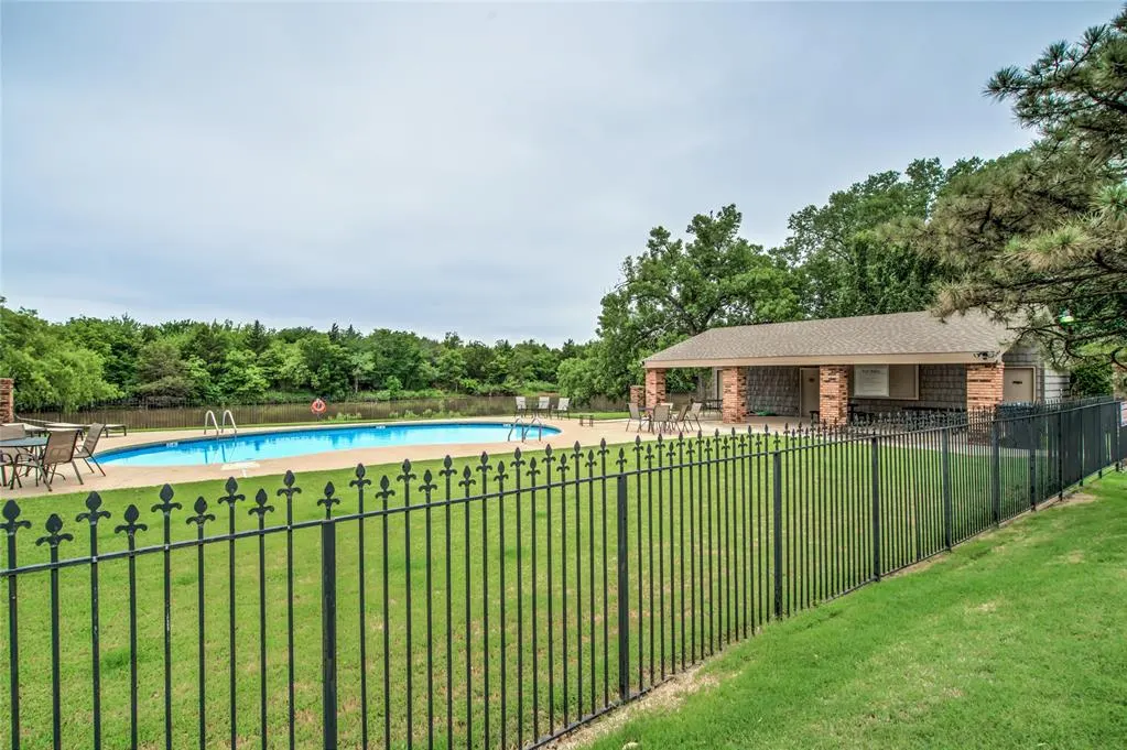 Photo 37 — 4713 Hemlock Circle, Oklahoma City, OK 73162