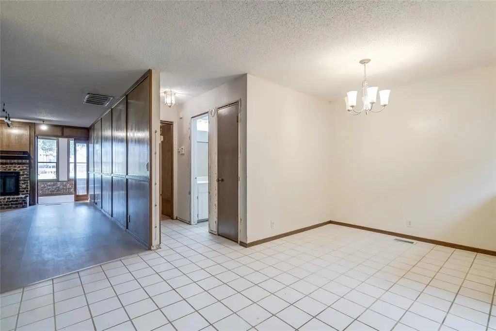 Photo 14 — 4713 Hemlock Circle, Oklahoma City, OK 73162