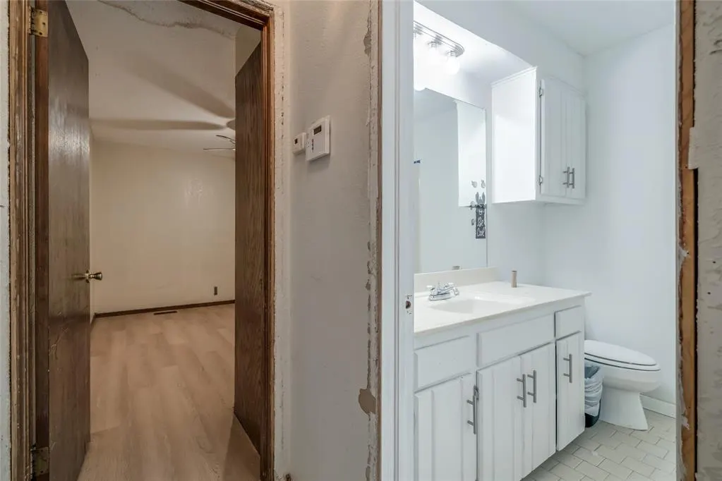 Photo 15 — 4713 Hemlock Circle, Oklahoma City, OK 73162