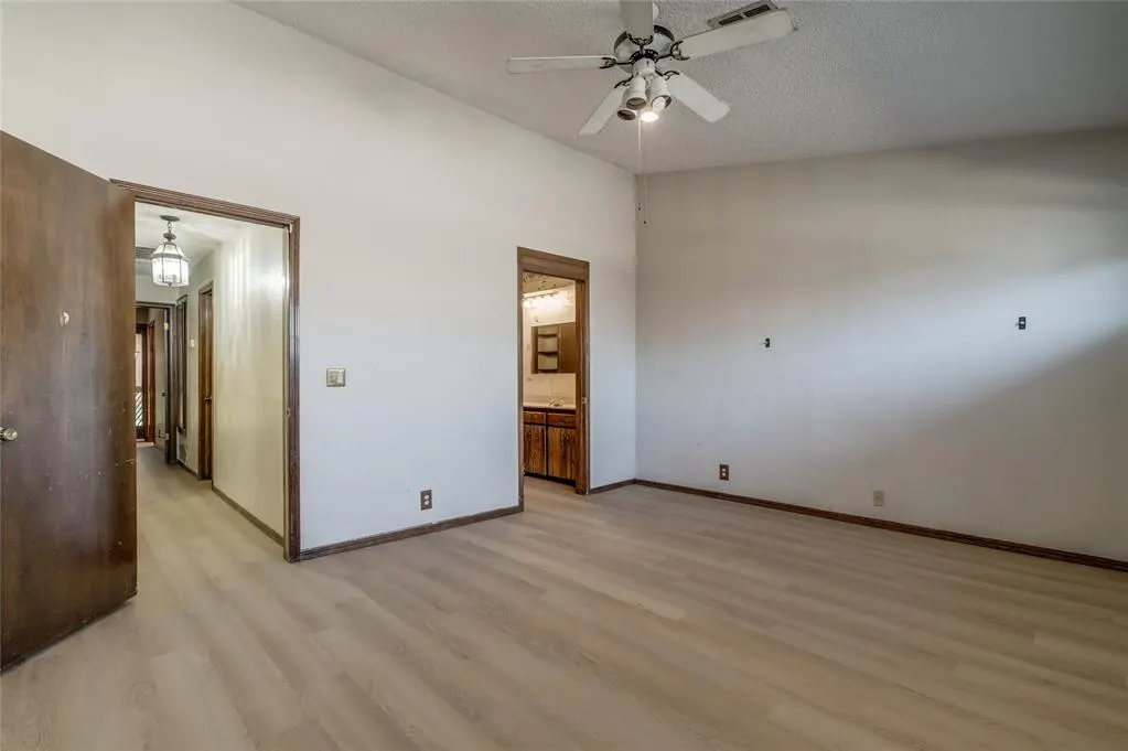 Photo 25 — 4713 Hemlock Circle, Oklahoma City, OK 73162