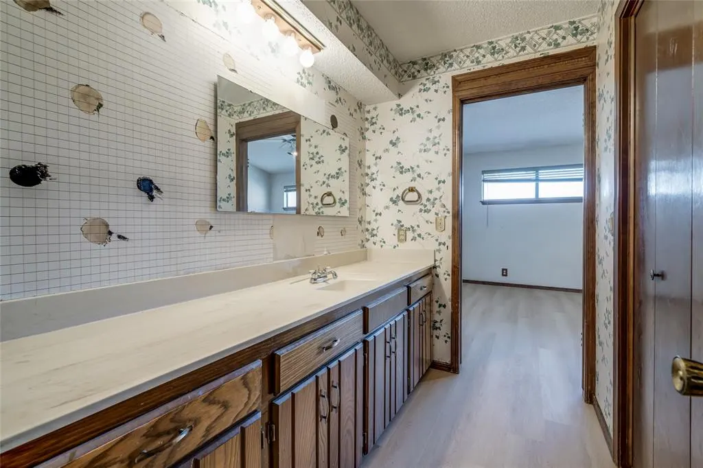 Photo 26 — 4713 Hemlock Circle, Oklahoma City, OK 73162