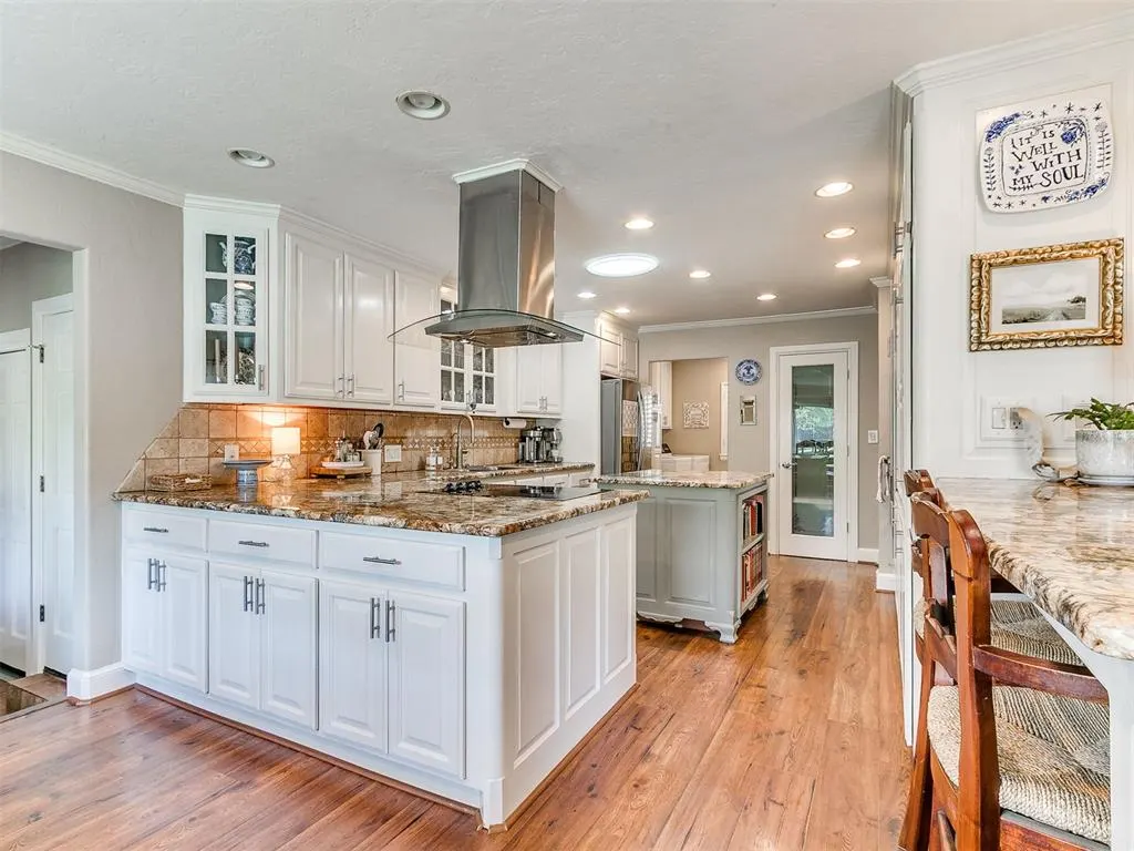 Photo 14 — 914 Living Springs Trail, Washington, OK 73093