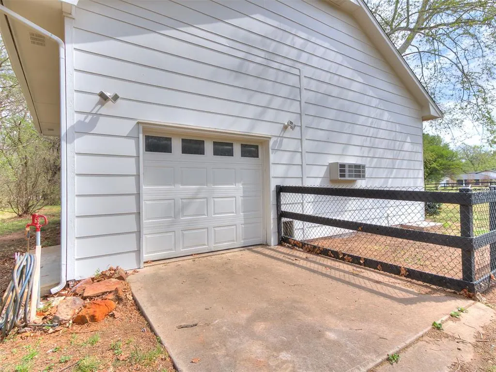 Photo 36 — 914 Living Springs Trail, Washington, OK 73093