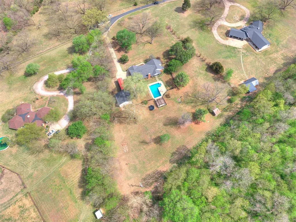 Photo 48 — 914 Living Springs Trail, Washington, OK 73093