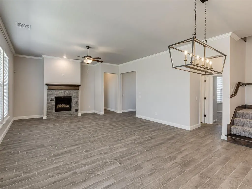 Photo 9 — 2817 Bens Circle, Yukon, OK 73099