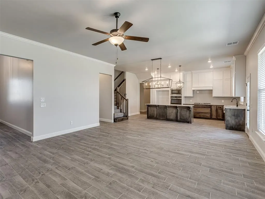 Photo 10 — 2817 Bens Circle, Yukon, OK 73099