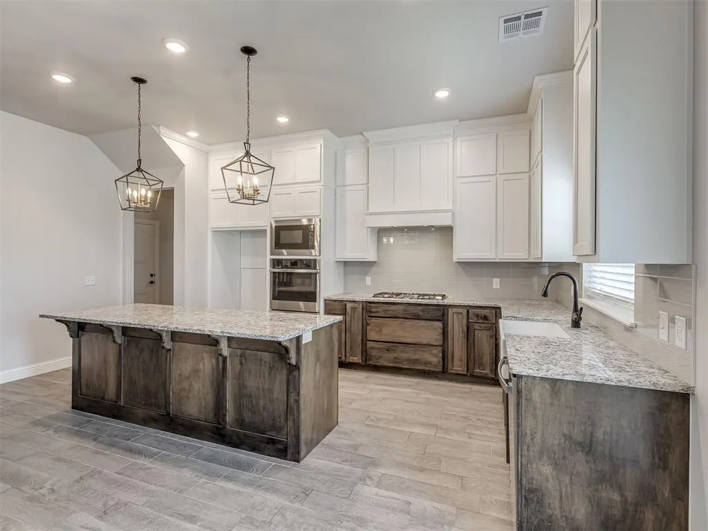 Photo 13 — 2817 Bens Circle, Yukon, OK 73099
