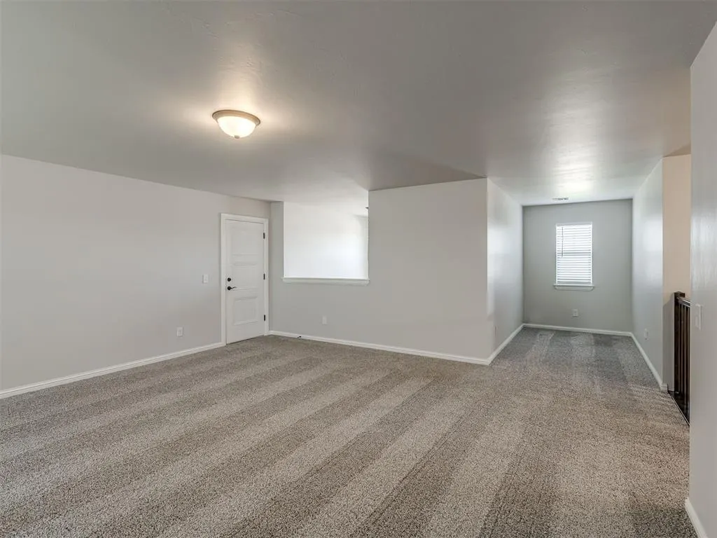 Photo 37 — 2817 Bens Circle, Yukon, OK 73099