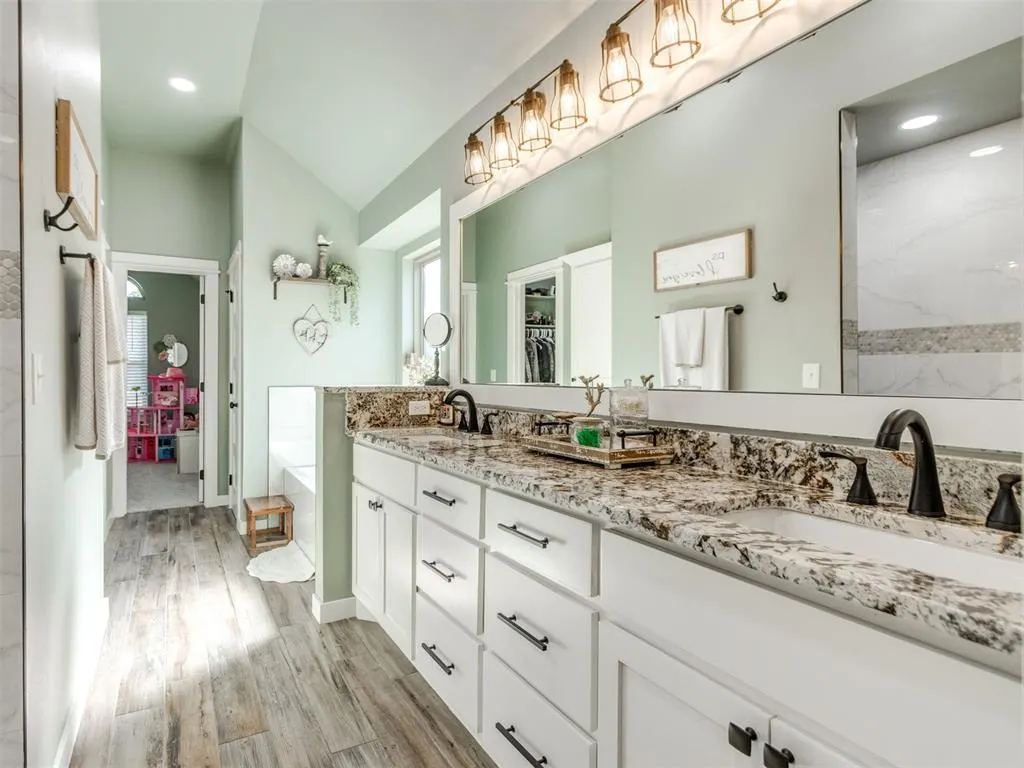 Photo 14 — 417 E Raleigh Terrace, Mustang, OK 73064