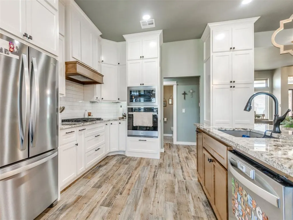 Photo 33 — 417 E Raleigh Terrace, Mustang, OK 73064