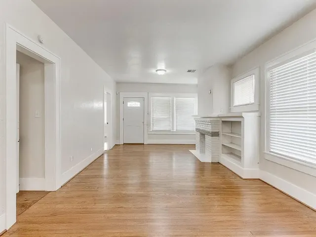 Photo 2 — 601 NW 24th Street, Oklahoma City, OK 73103