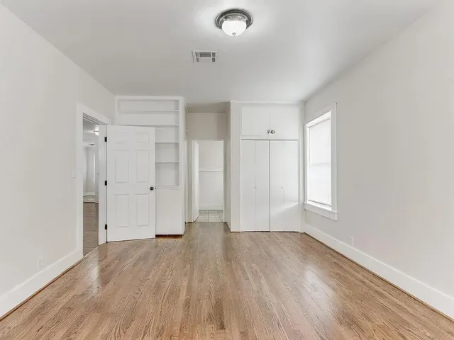 Photo 4 — 601 NW 24th Street, Oklahoma City, OK 73103