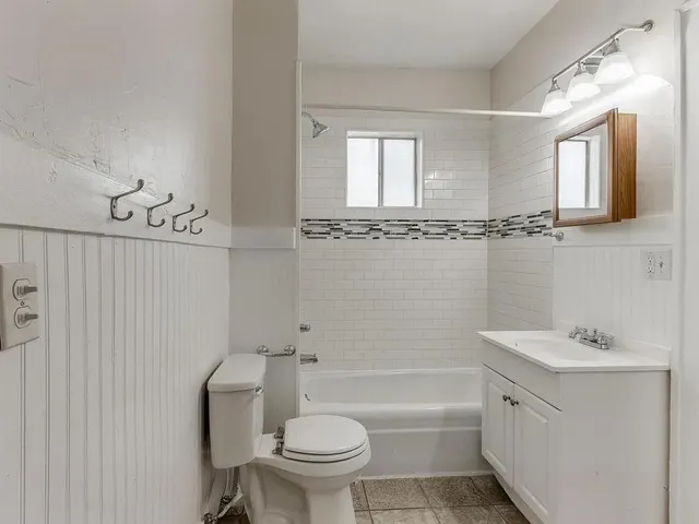 Photo 5 — 601 NW 24th Street, Oklahoma City, OK 73103