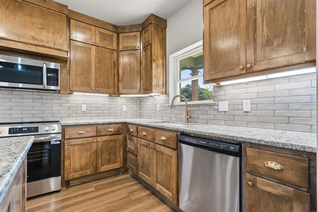 Photo 11 — 110 Garrett Drive, Wynnewood, OK 73098
