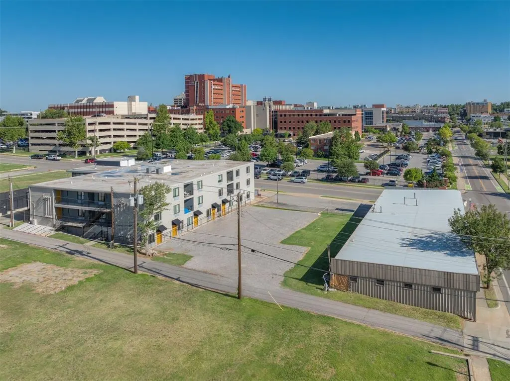Photo 4 — 508 NW 8th Street, Oklahoma City, OK 73012