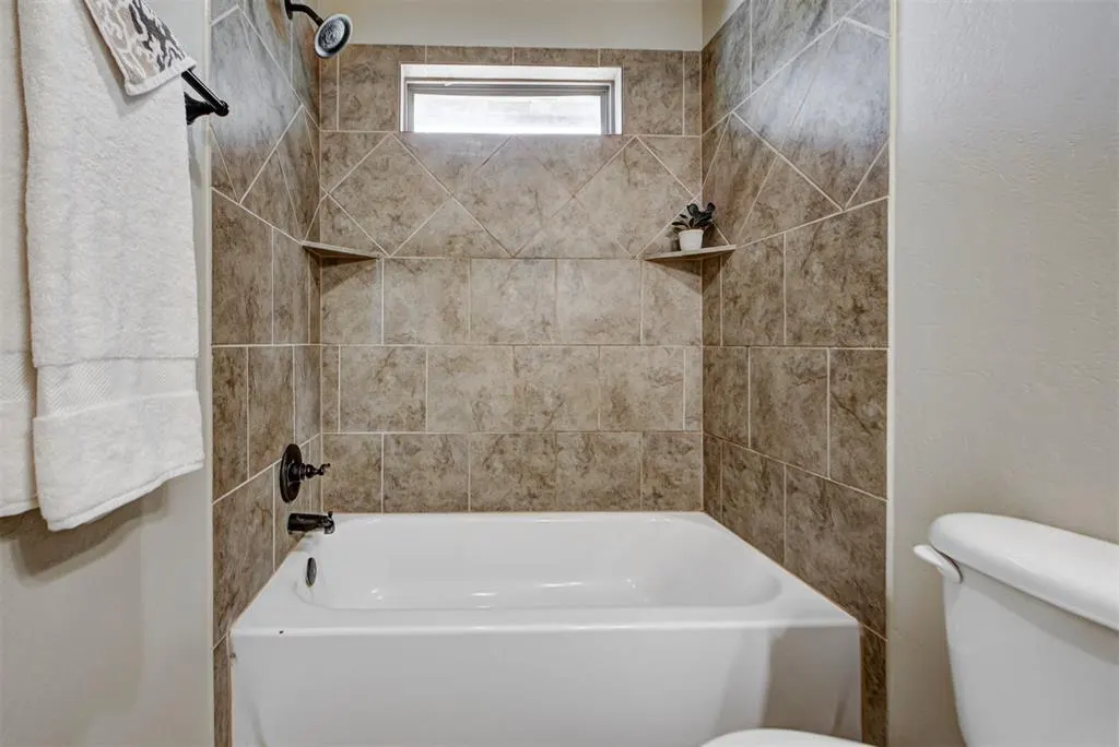 Photo 37 — 809 Breezy Hill Road, Edmond, OK 73025