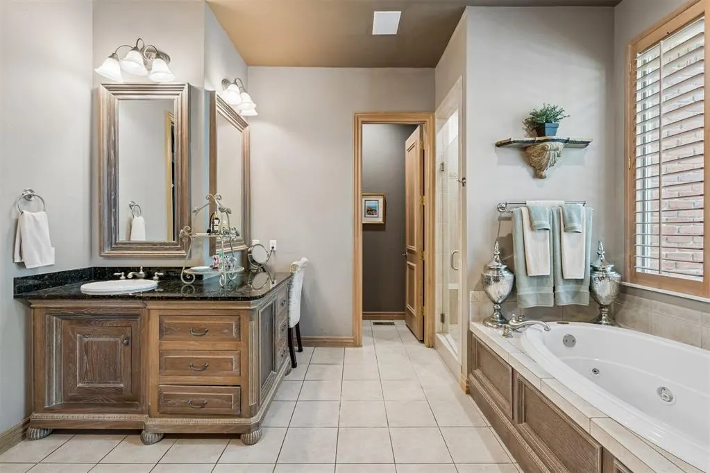 Photo 21 — 18709 Saddle River Drive, Edmond, OK 73012