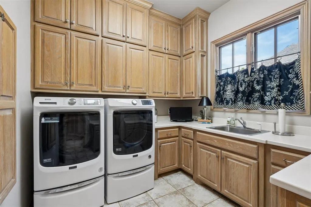 Photo 36 — 18709 Saddle River Drive, Edmond, OK 73012