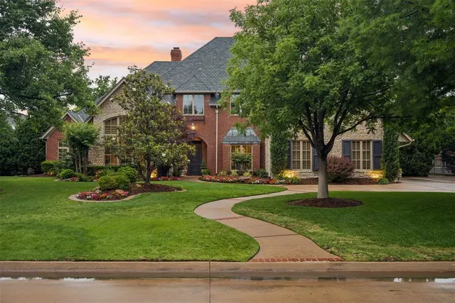 Photo 5 — 18709 Saddle River Drive, Edmond, OK 73012