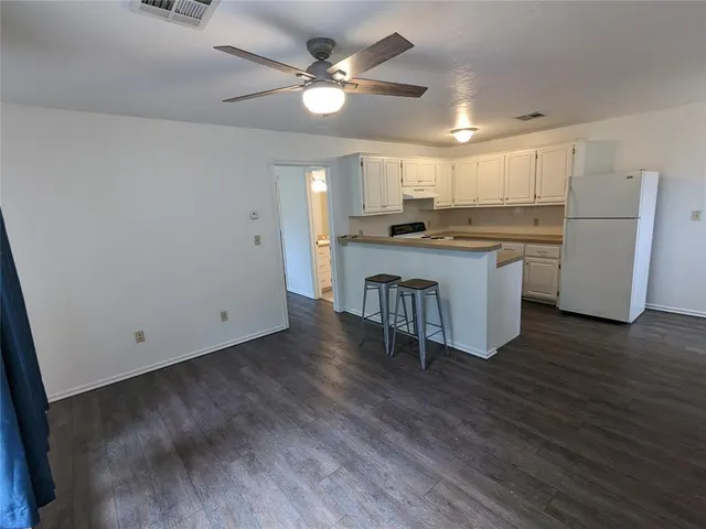Photo 7 — 420 W Comanche Street, Norman, OK 73069