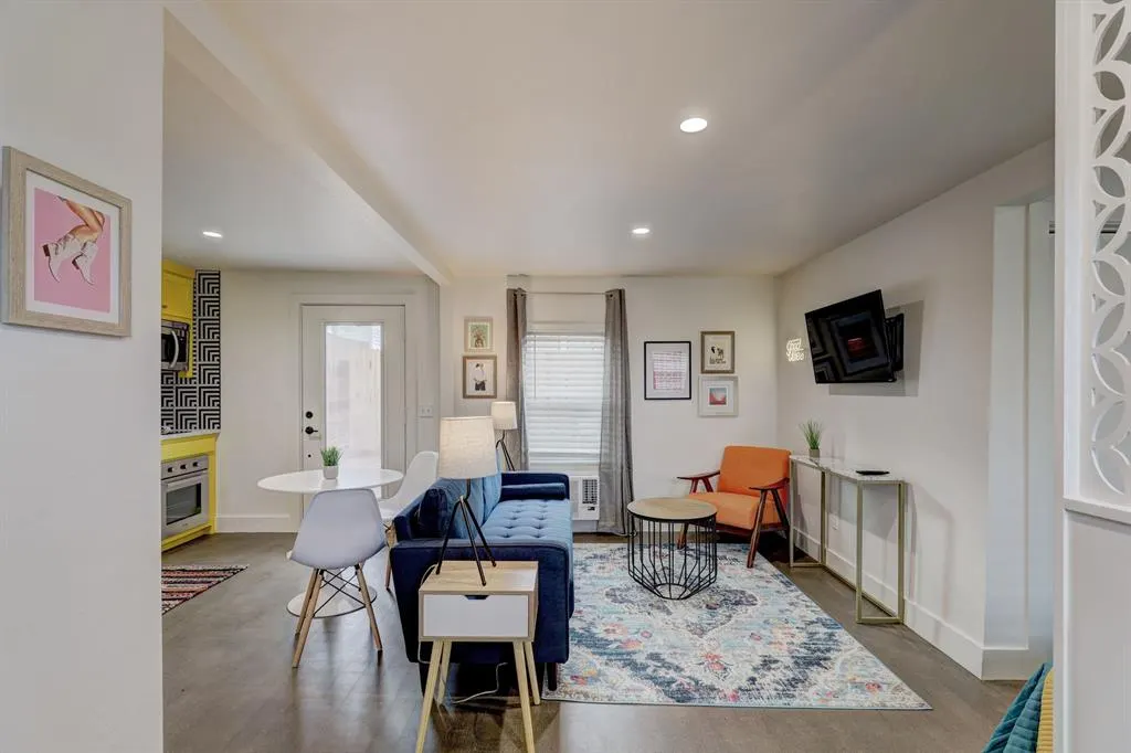 Photo 7 — 810 NW 36th Street, Oklahoma City, OK 73118