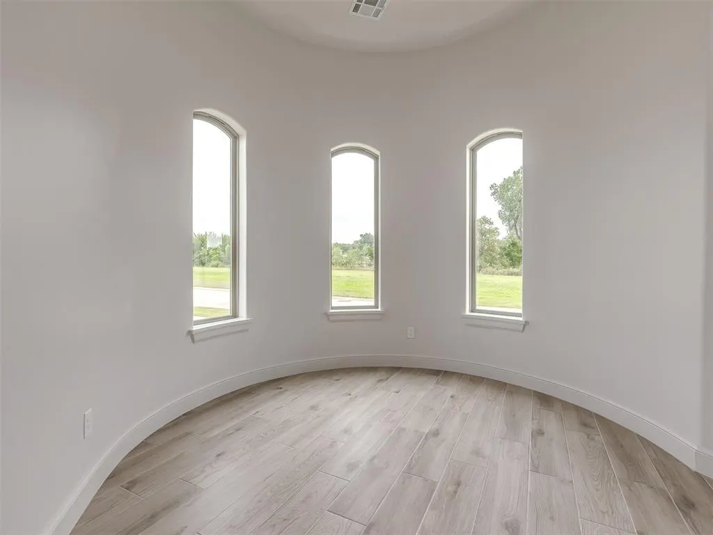 Photo 32 — 2114 W Cole Drive, Mustang, OK 73064