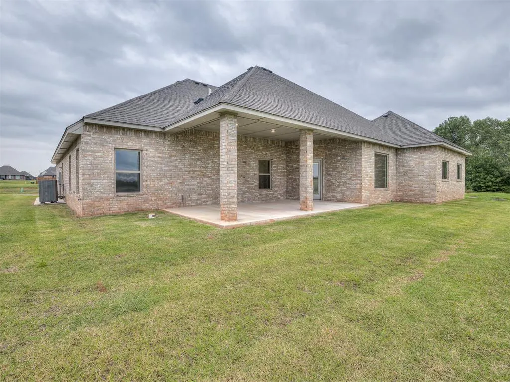 Photo 43 — 2114 W Cole Drive, Mustang, OK 73064