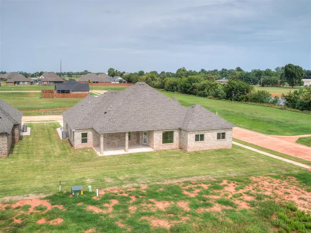 Photo 49 — 2114 W Cole Drive, Mustang, OK 73064