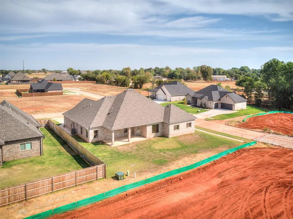 Photo 40 — 2114 W Cole Drive, Mustang, OK 73064