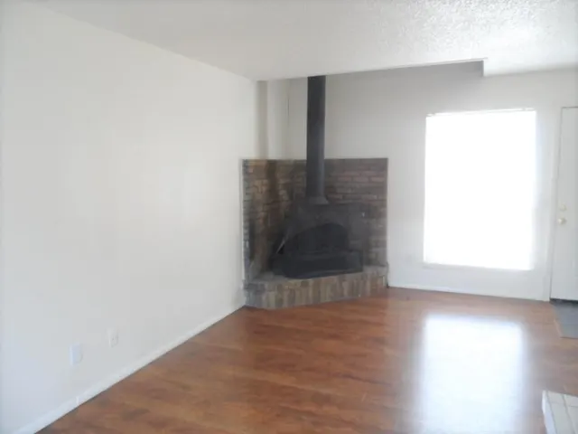 Photo 3 — 2504 N Hudson Avenue E, Oklahoma City, OK 73103