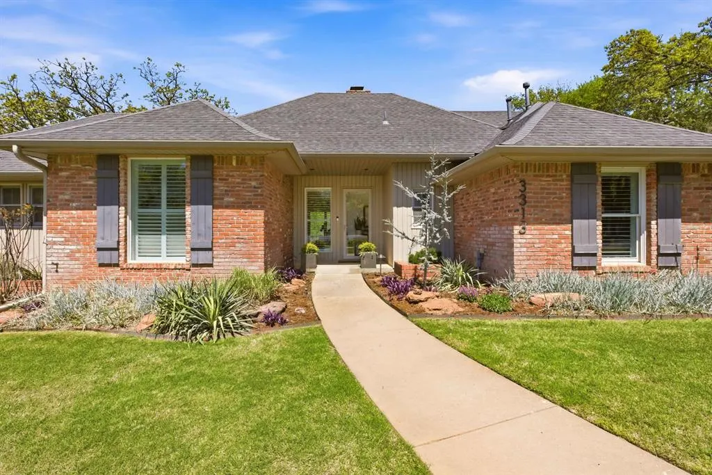 Photo 2 — 3313 Arrowhead Circle, Edmond, OK 73013