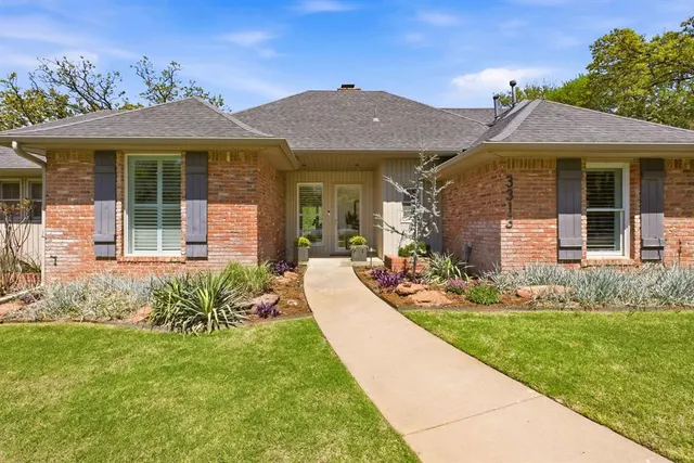 Photo 2 — 3313 Arrowhead Circle, Edmond, OK 73013