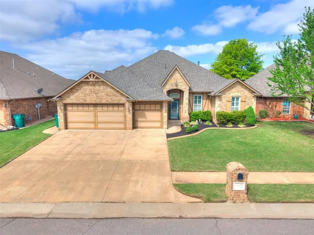 Photo 4 — 12409 Preakness Road, Oklahoma City, OK 73173