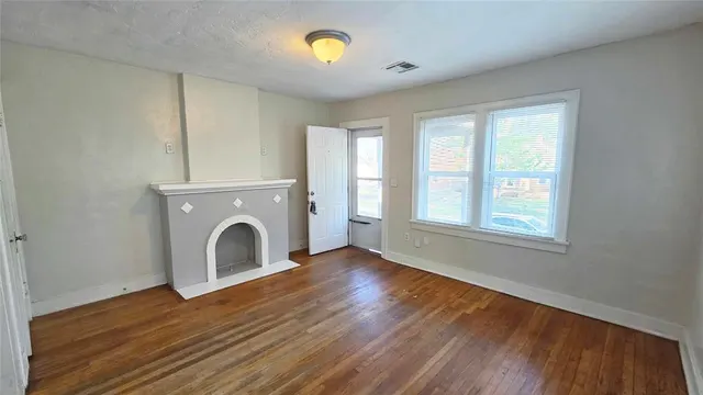 Photo 4 — 2326 NW 22nd Street, Oklahoma City, OK 73107
